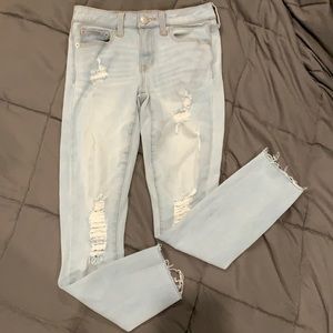 Ripped Aero Skinney Jeans